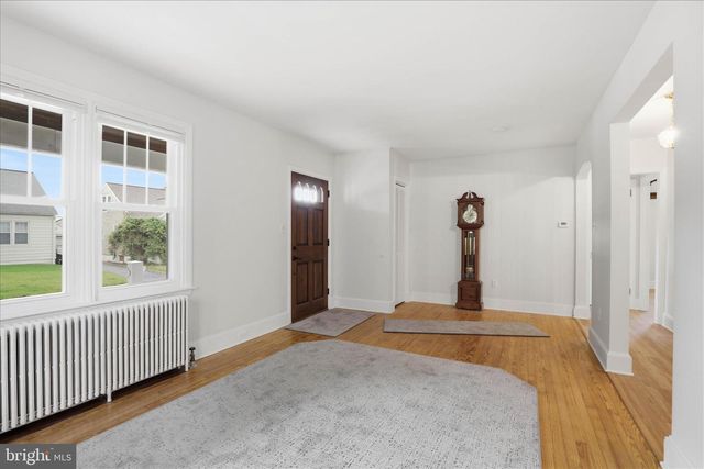 233 E FERDINAND ST, Manheim, PA 17545