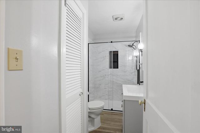 233 E FERDINAND ST, Manheim, PA 17545