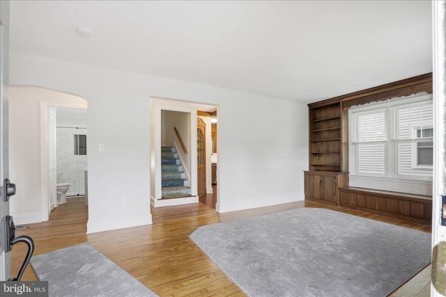 233 E FERDINAND ST, Manheim, PA 17545