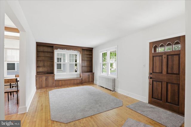 233 E FERDINAND ST, Manheim, PA 17545
