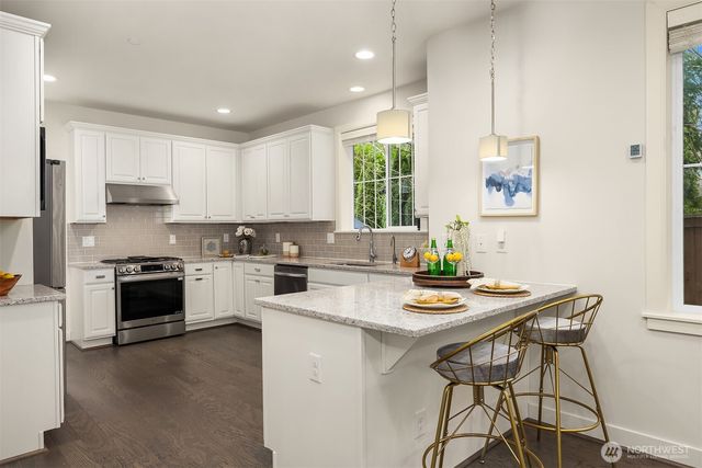 11496 158th Avenue NE, Redmond, WA 98052