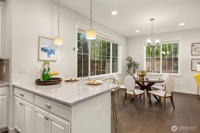 11496 158th Avenue NE, Redmond, WA 98052