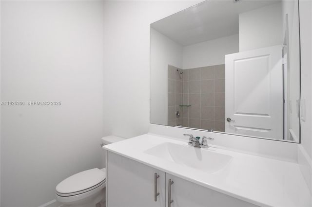 2729 SE 25th Ave, Homestead, FL 33035