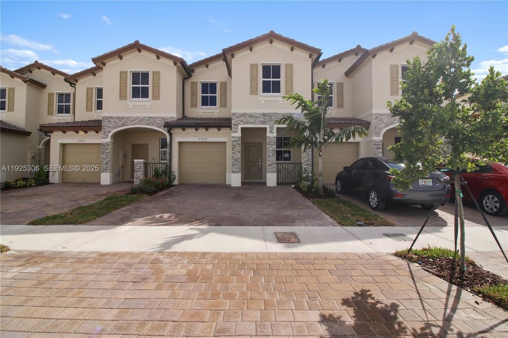 2729 SE 25th Ave, Homestead, FL 33035