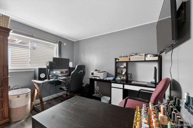 8350 Gulley Street, Taylor, MI 48180