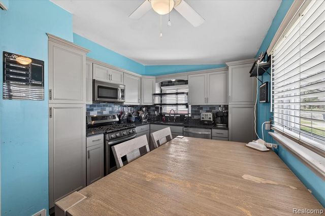 8350 Gulley Street, Taylor, MI 48180