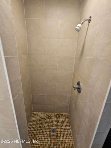 2514 ALGONQUIN Avenue B, Jacksonville, FL 32210