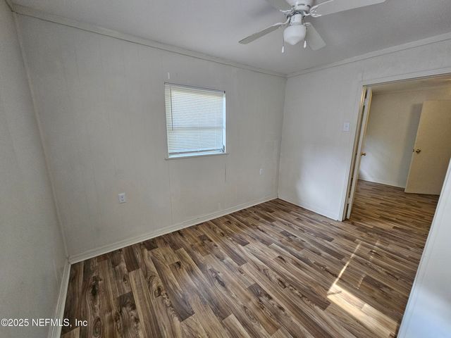 2514 ALGONQUIN Avenue B, Jacksonville, FL 32210