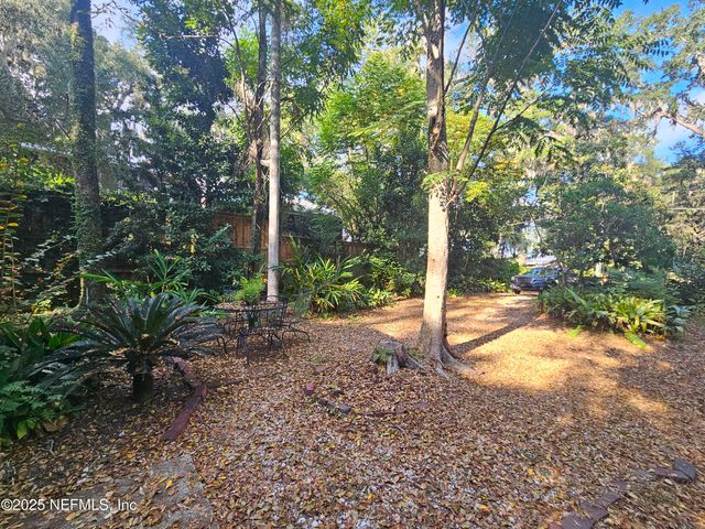 2514 ALGONQUIN Avenue B, Jacksonville, FL 32210