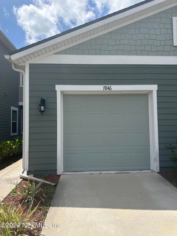 7846 ECHO SPRINGS Road, Jacksonville, FL 32256