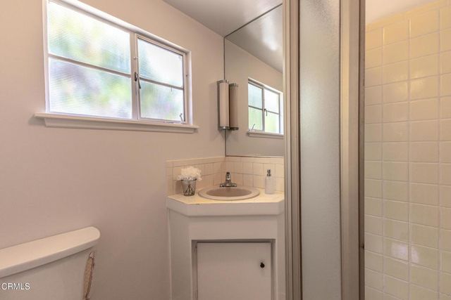 890 Ridgeside Drive, Monrovia, CA 91016