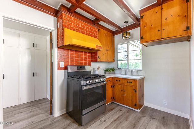 890 Ridgeside Drive, Monrovia, CA 91016