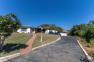 890 Ridgeside Drive, Monrovia, CA 91016