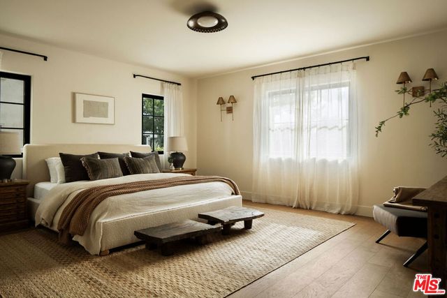 933 S Sycamore Avenue, Los Angeles, CA 90036