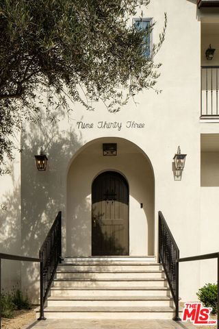 933 S Sycamore Avenue, Los Angeles, CA 90036