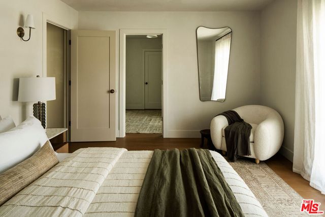 933 S Sycamore Avenue, Los Angeles, CA 90036