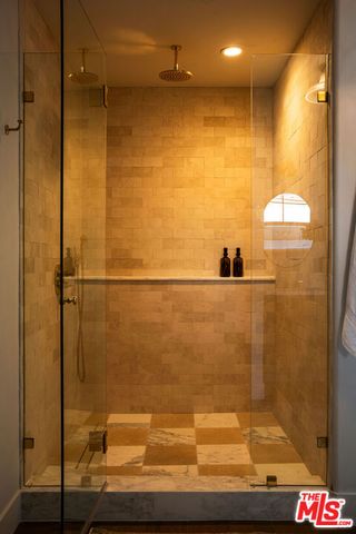 933 S Sycamore Avenue, Los Angeles, CA 90036