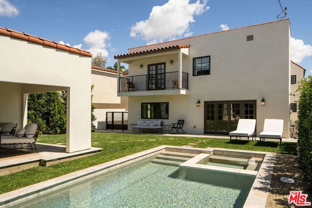 933 S Sycamore Avenue, Los Angeles, CA 90036