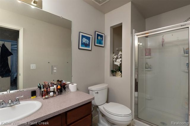 45542 Hidden View Court, Utica, MI 48315
