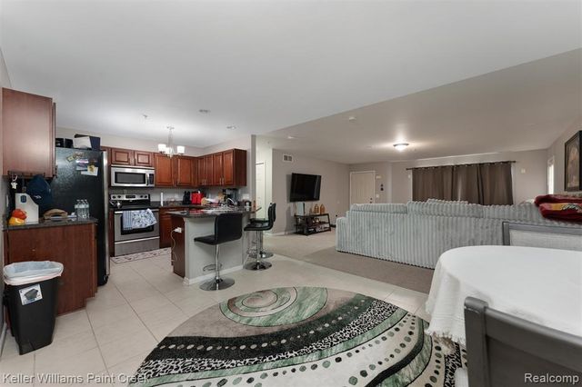 45542 Hidden View Court, Utica, MI 48315