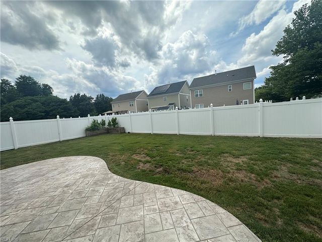 2600 Magnolia Green LOOP, Virginia Beach, VA 23456