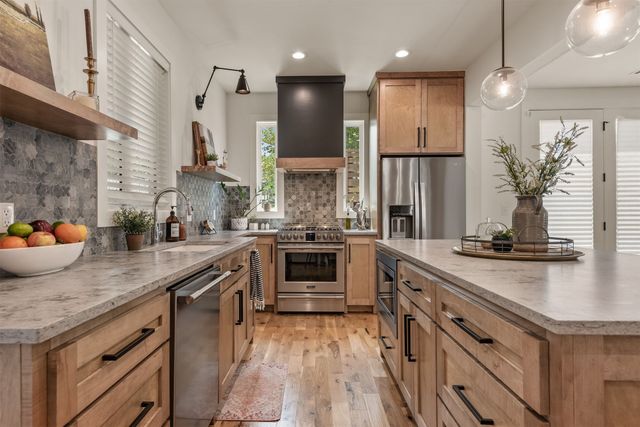 521 S 1st Street, Broken Arrow, OK 74012