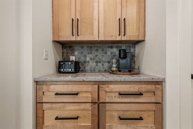 521 S 1st Street, Broken Arrow, OK 74012