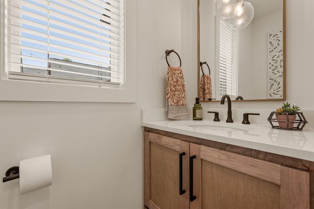 521 S 1st Street, Broken Arrow, OK 74012