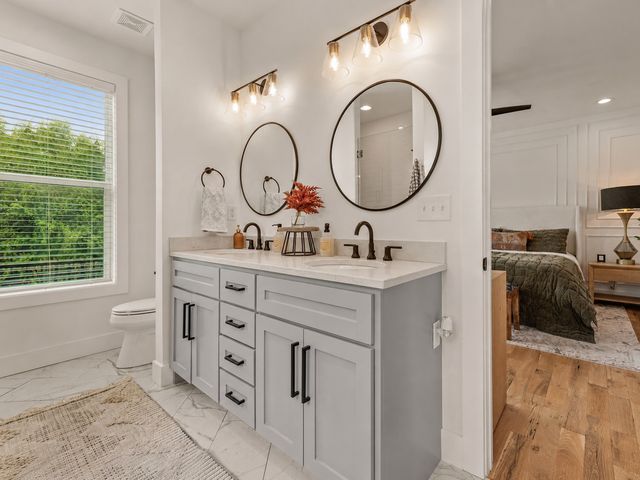 521 S 1st Street, Broken Arrow, OK 74012