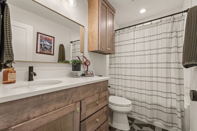 521 S 1st Street, Broken Arrow, OK 74012
