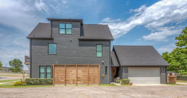 521 S 1st Street, Broken Arrow, OK 74012