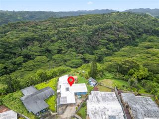 2406 Apoepoe Street, Pearl City, HI 96782