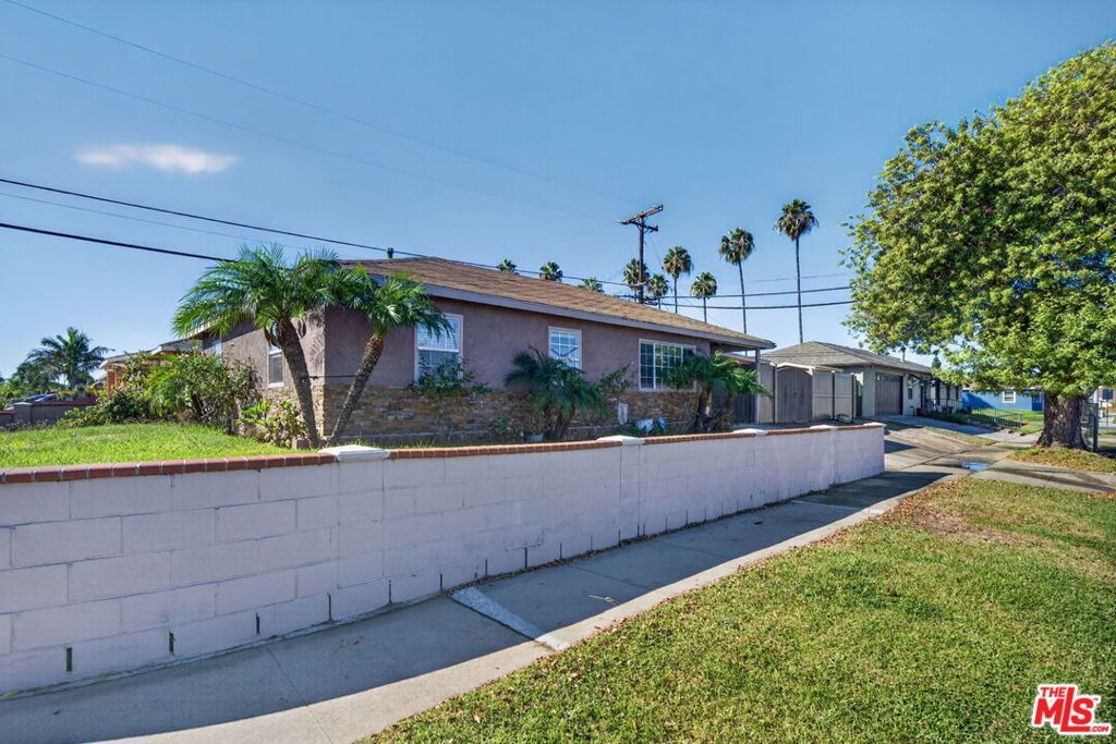 248 E 186th Street, Carson, CA 90746 — photo 2
