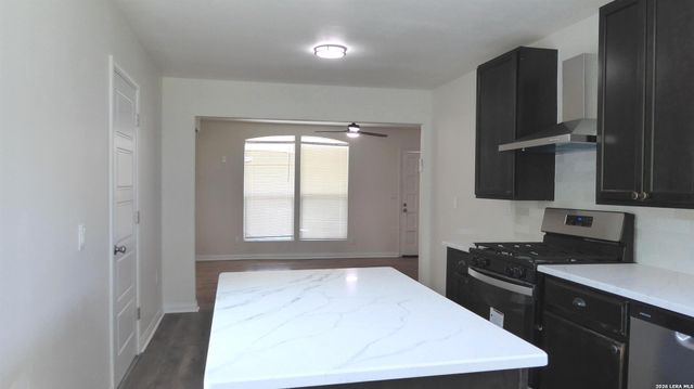 104 DINN, San Antonio, TX 78218