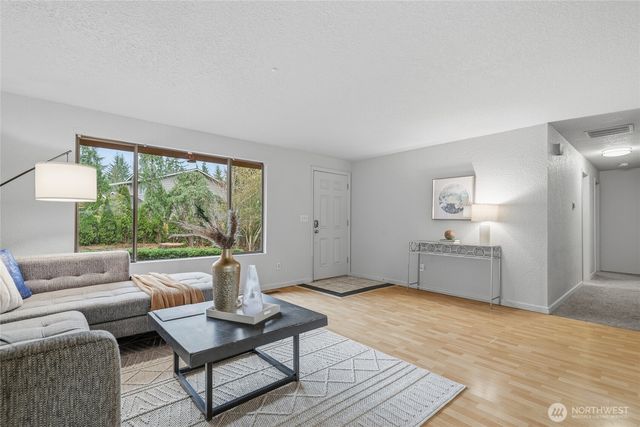 16011 2nd Place W, Lynnwood, WA 98087