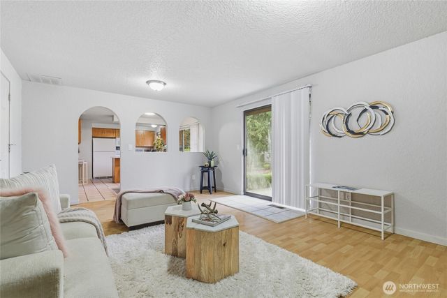 16011 2nd Place W, Lynnwood, WA 98087