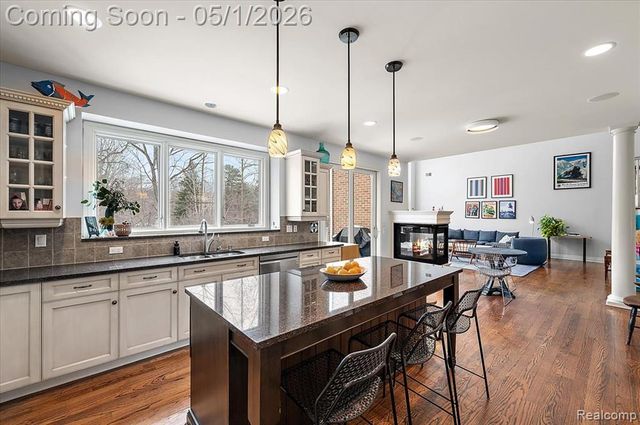 30405 Stonegate Drive, Franklin, MI 48025