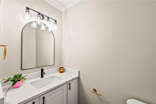 7013 Orchard Path Drive, Clemmons, NC 27012