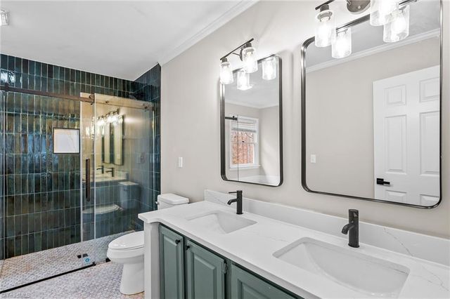 7013 Orchard Path Drive, Clemmons, NC 27012