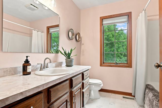 11240 308th Avenue, Wilmot, WI 53192