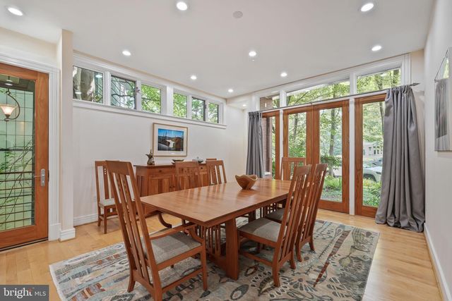 2807 CHESTERFIELD PL NW, Washington, DC 20008