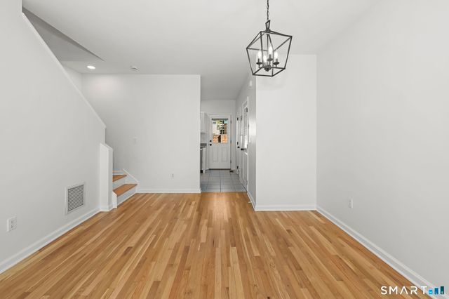 23 Dolsen Place, Stamford, CT 06901