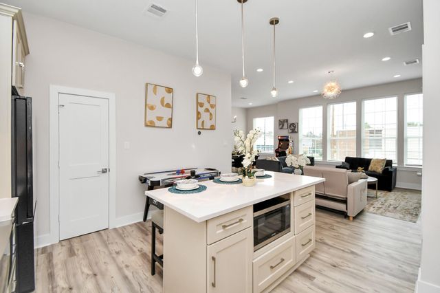 2401 Chapman Street, Houston, TX 77009