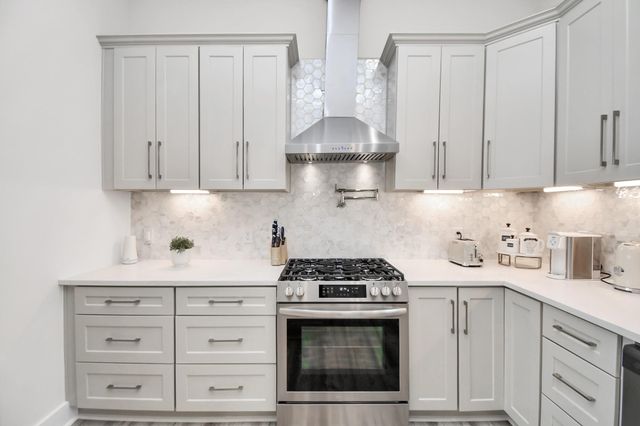 2401 Chapman Street, Houston, TX 77009