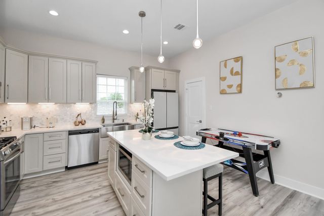 2401 Chapman Street, Houston, TX 77009