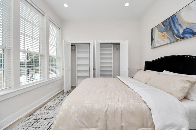 2401 Chapman Street, Houston, TX 77009