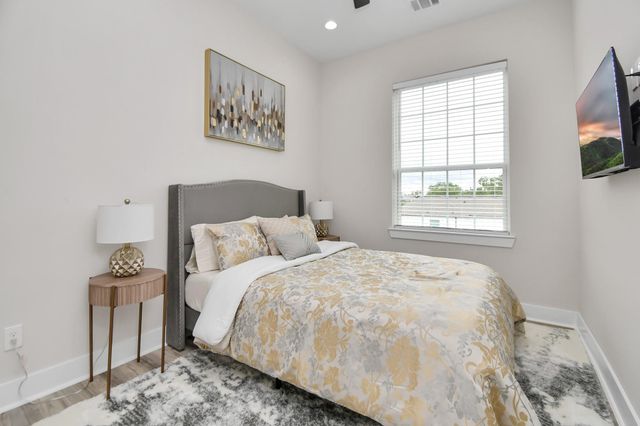 2401 Chapman Street, Houston, TX 77009