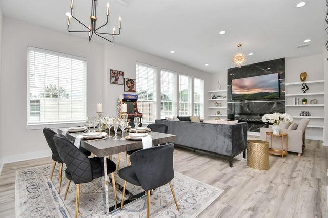 2401 Chapman Street, Houston, TX 77009