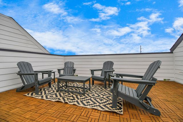 2401 Chapman Street, Houston, TX 77009