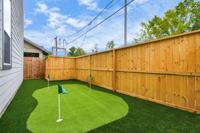 2401 Chapman Street, Houston, TX 77009